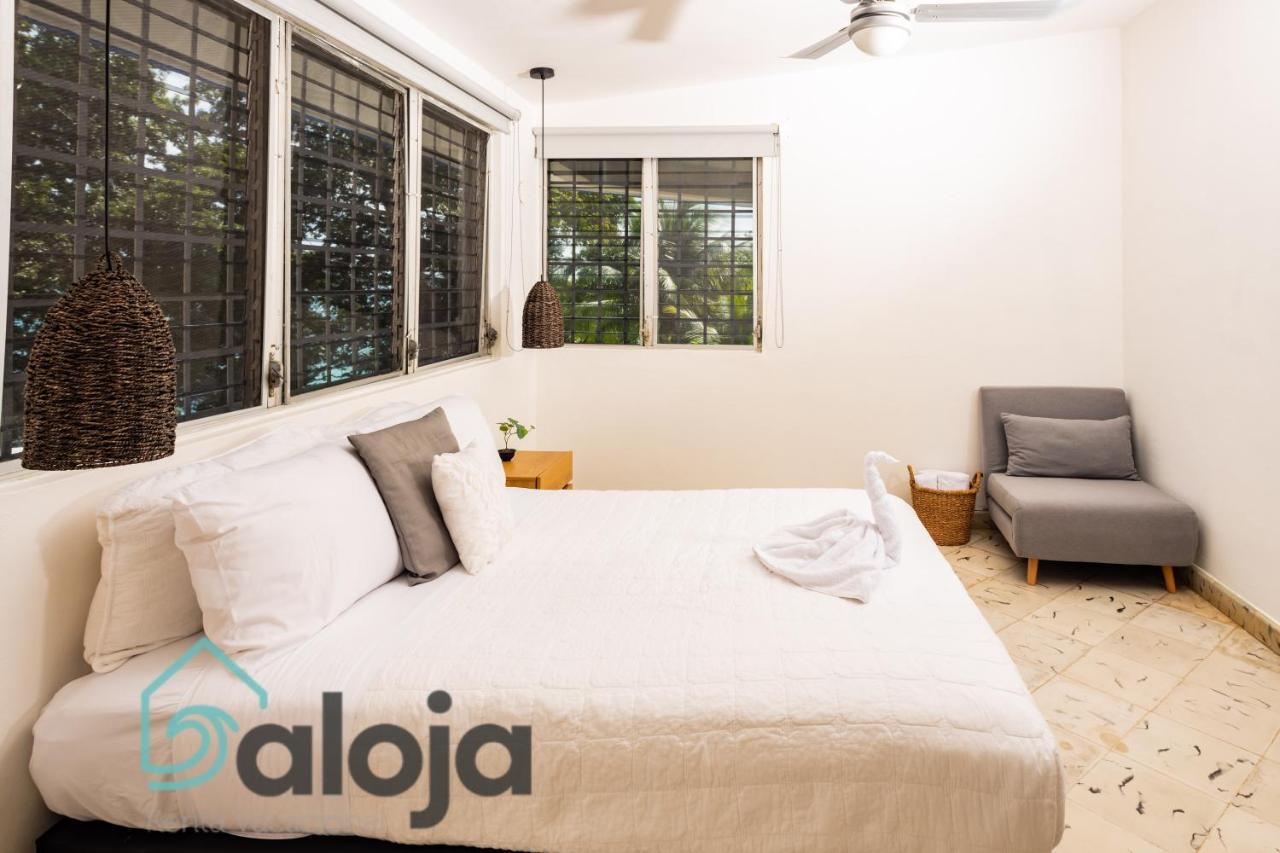 Villa Xtohil With Private Access To The Magic 7 Colors Lagoon バカラル エクステリア 写真